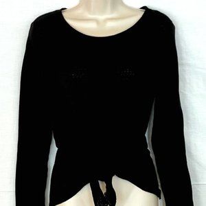 Breathable Form-Fitting Black Knotted Sweater